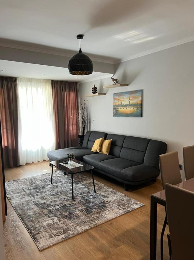 Comfort Home 1 Tirana Exteriör bild